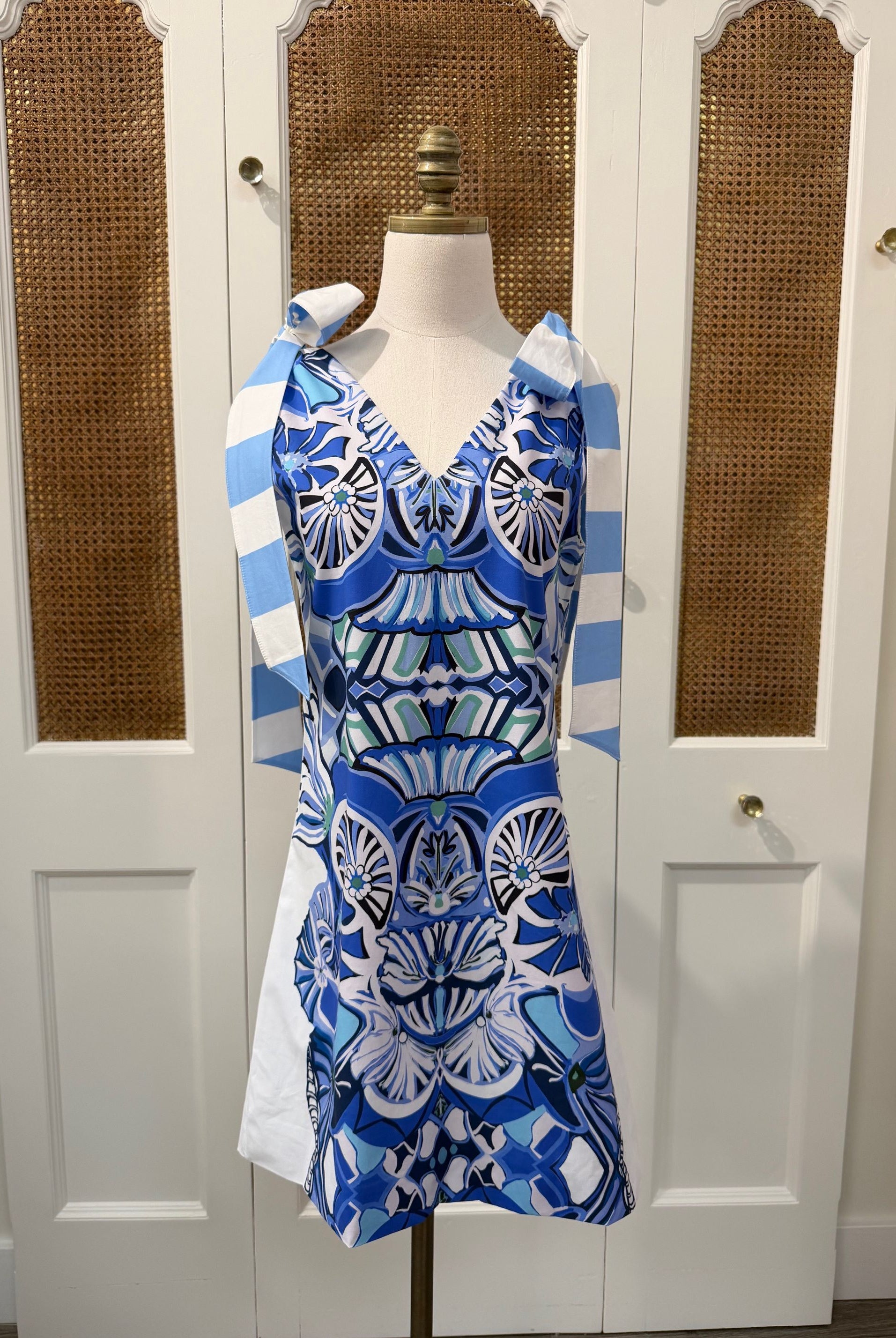 House of MBR blue and white