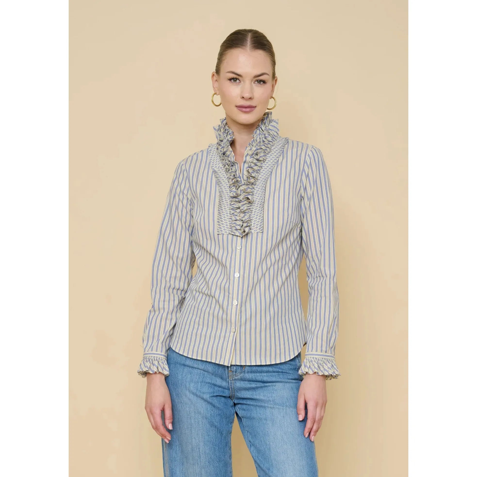 pleatedcollarpleatedcuffcoveredbuttonsblueandcream