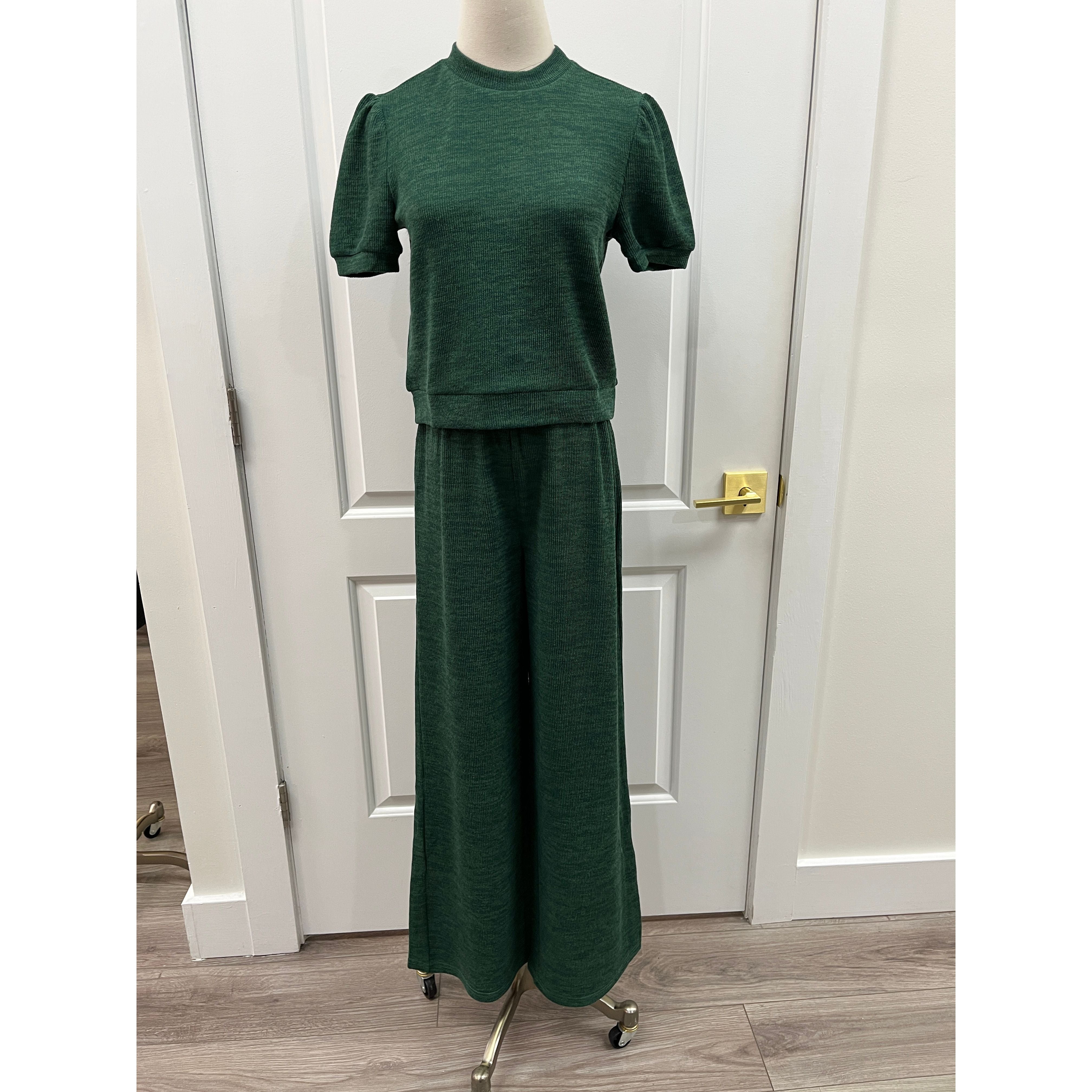 Delfina Pant, 54C/12126, Compania Fantasitica