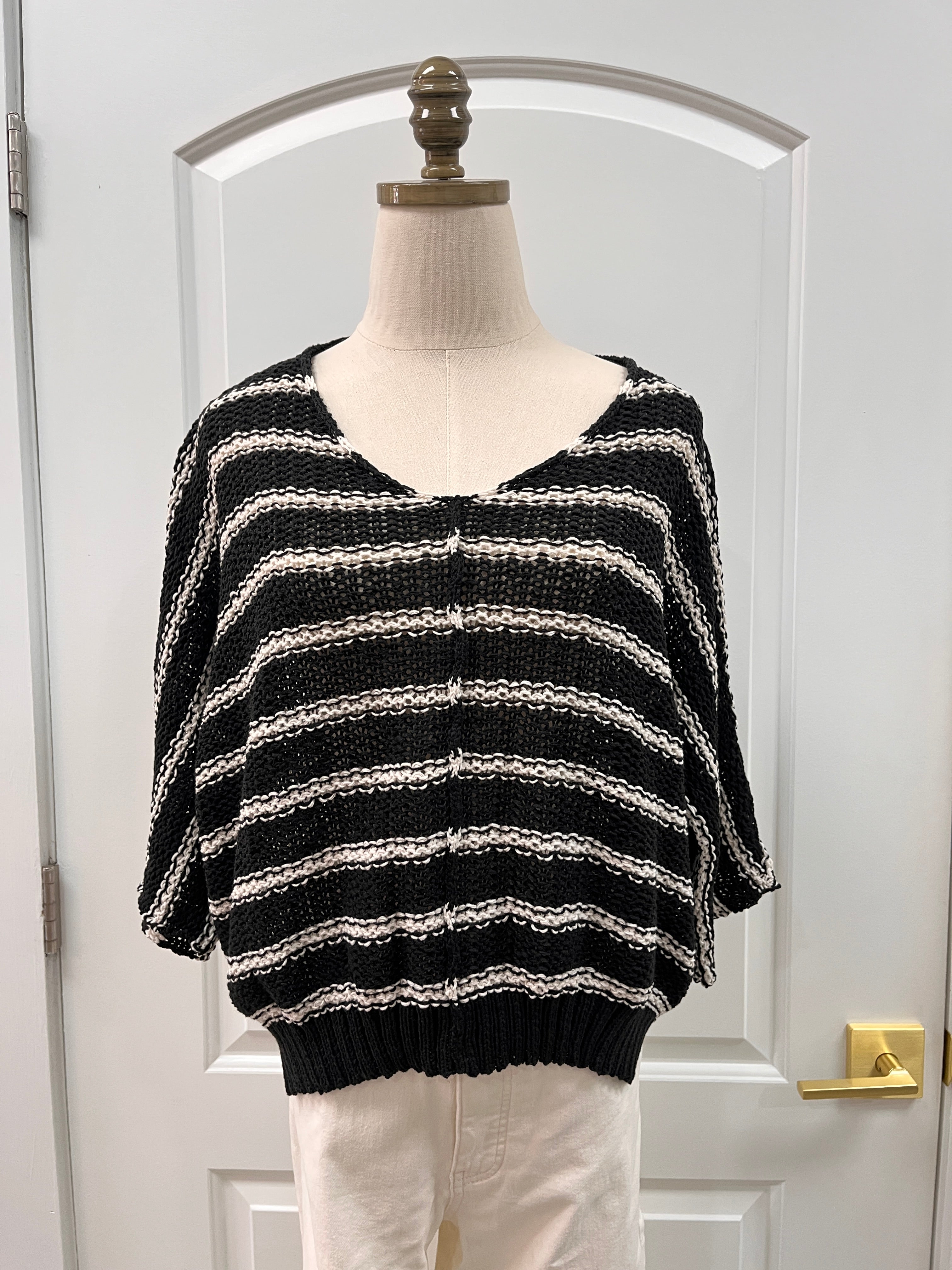 Kaya wooden ships striped 3/4 sleeve cotton v neck black and almond butter loose fit