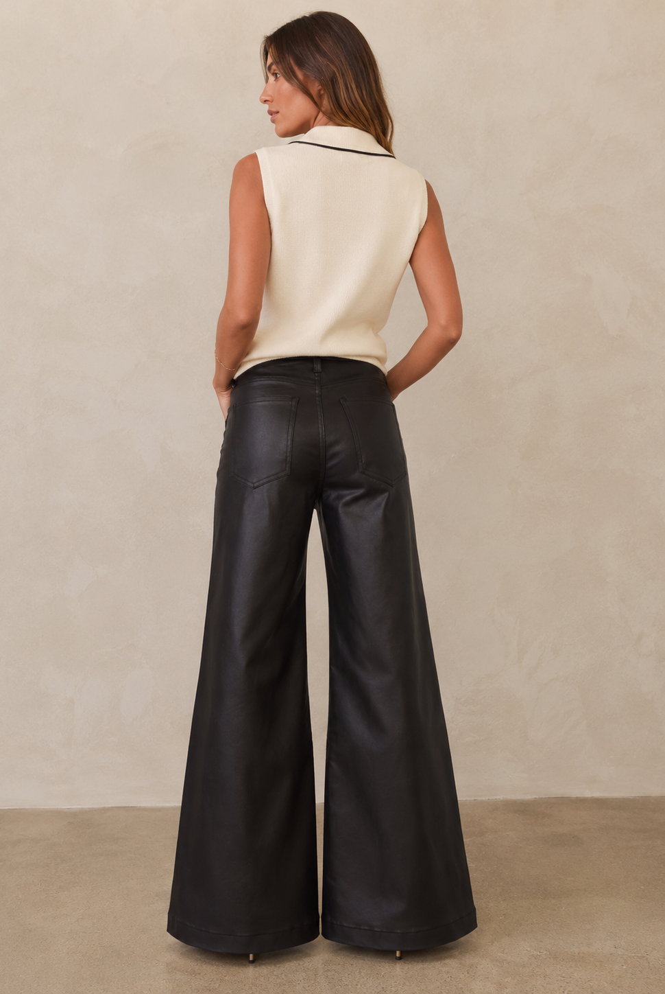 Kut from the Kloth c0ated Wide Leg Jean in chocolate, back view style# KG2021MA1L