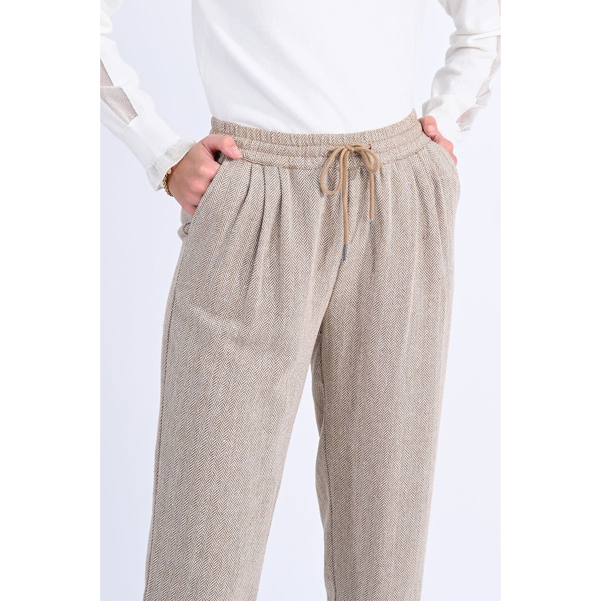 Elizabeth Pant