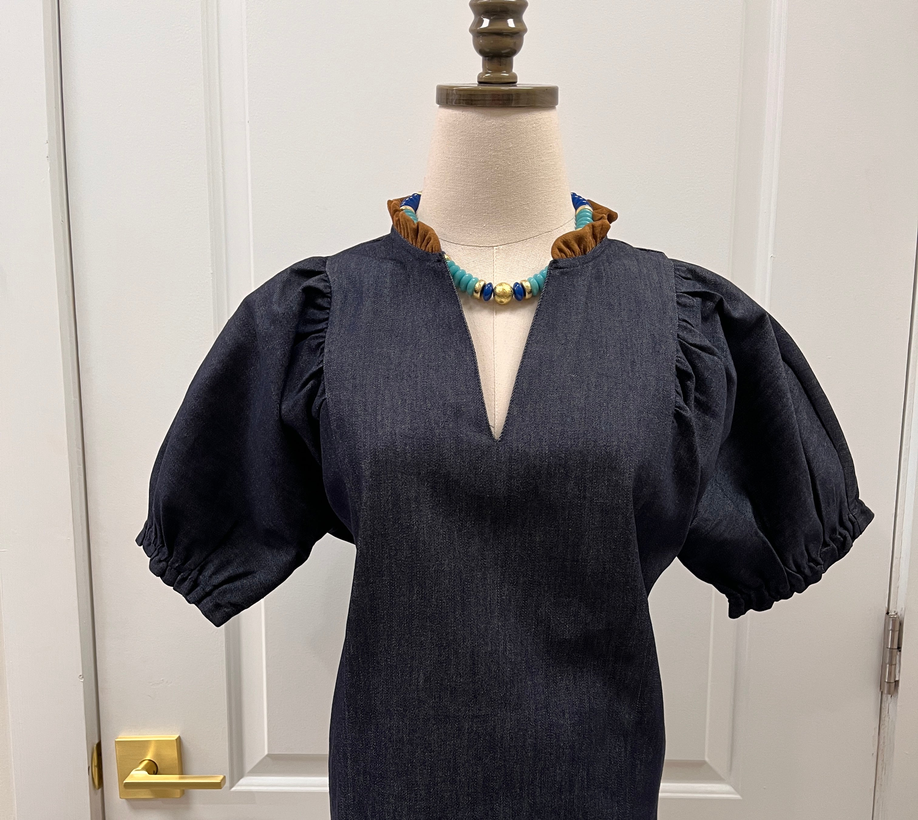 THMLhadleyJH2528Puffsleevedenimtop