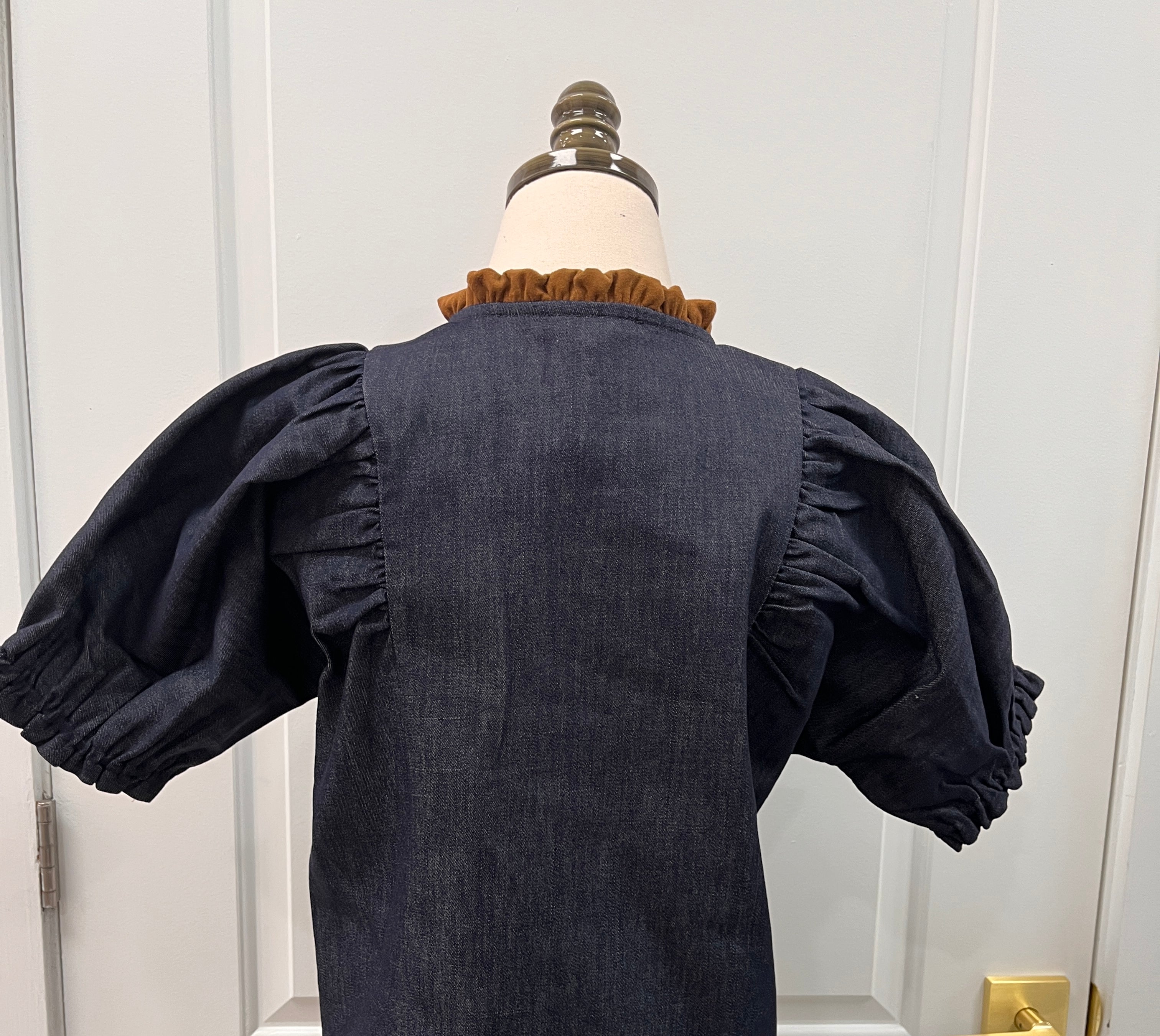 THMLhadleyJH2528Puffsleevedenimtop1