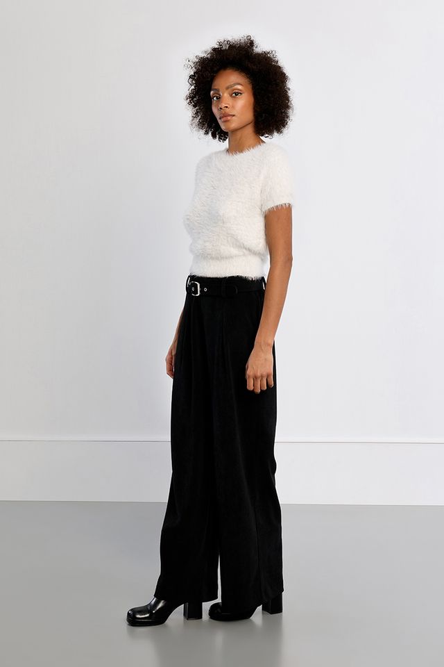 Martha Top by Molly Bracken in White, side view, fitted eyelash knit sweater, crew neckline with frayed edge trim, short cap sleeves with frayed edges, cropped waist length Style # NL45EN