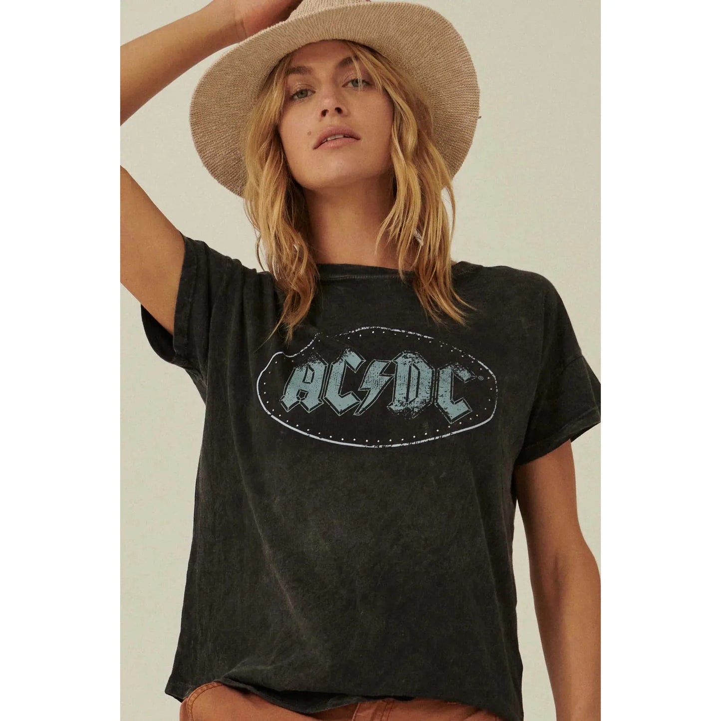 Stevie Tee