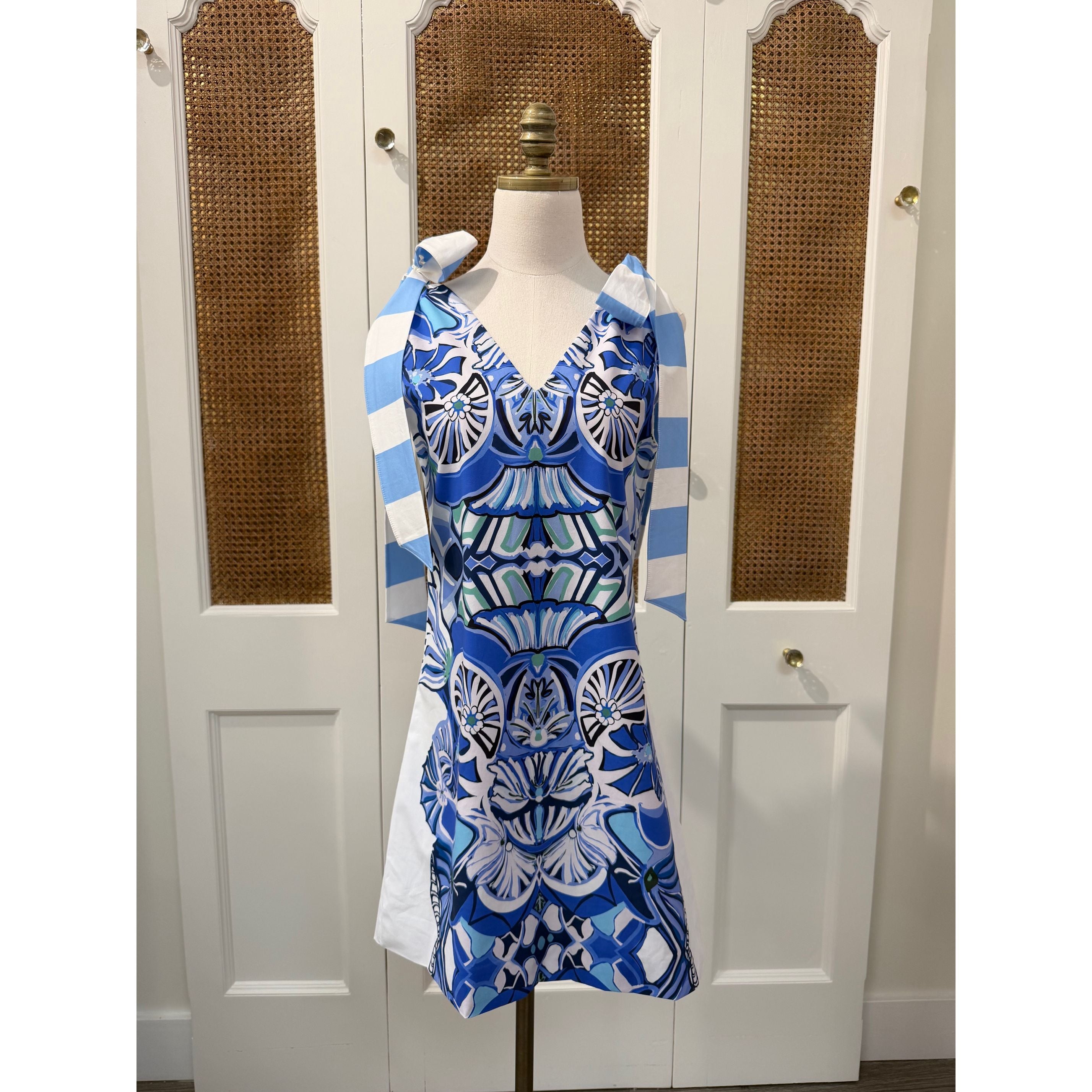 House of MBR blue and white