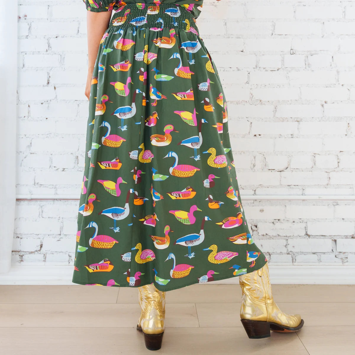 Caryn Lawn Sutton Skirt in olive duck print, multicolor duck print on olive green cotton poplin, back close-up-view