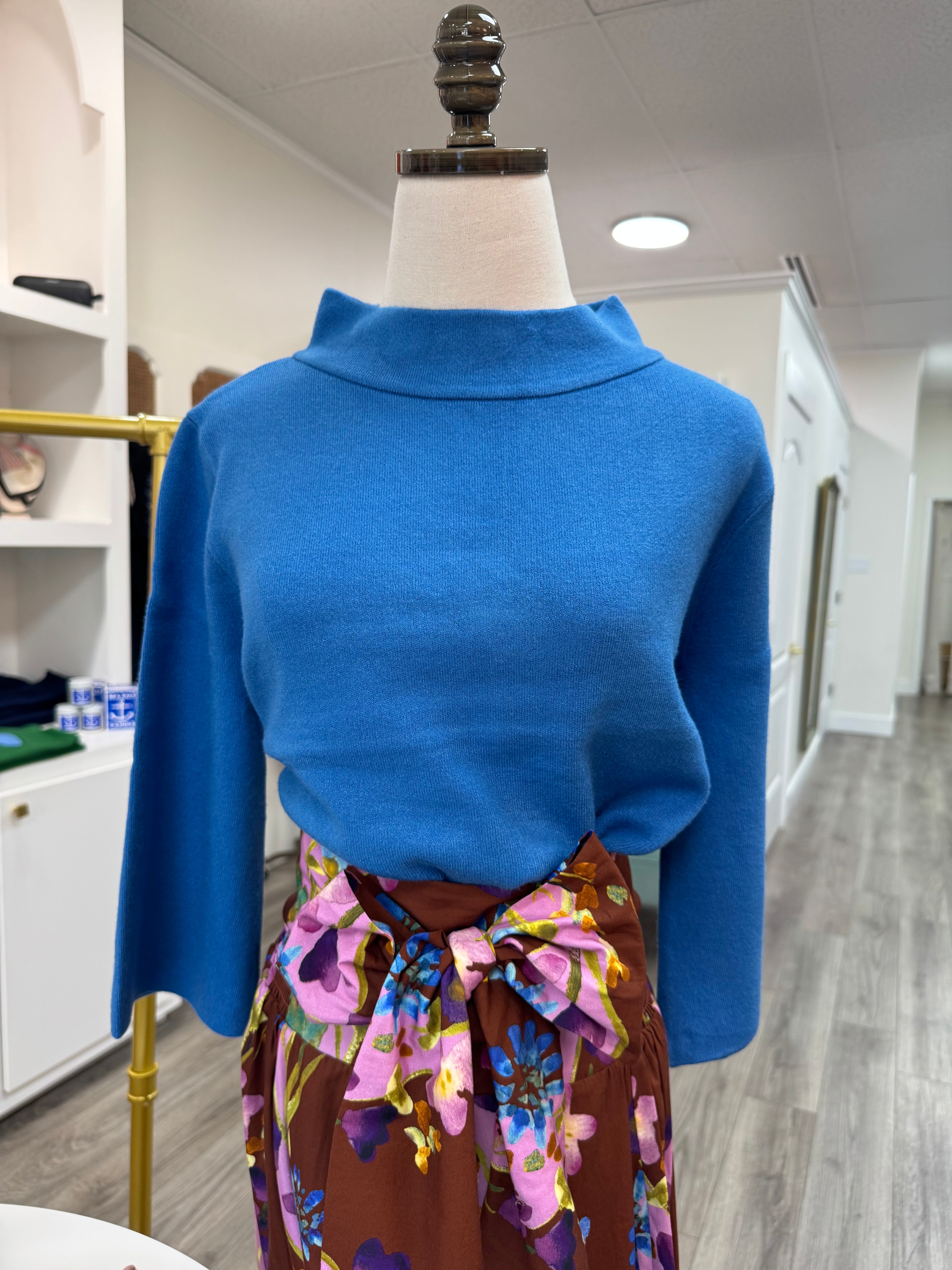 mockneckpulloversweaterbellsleeve