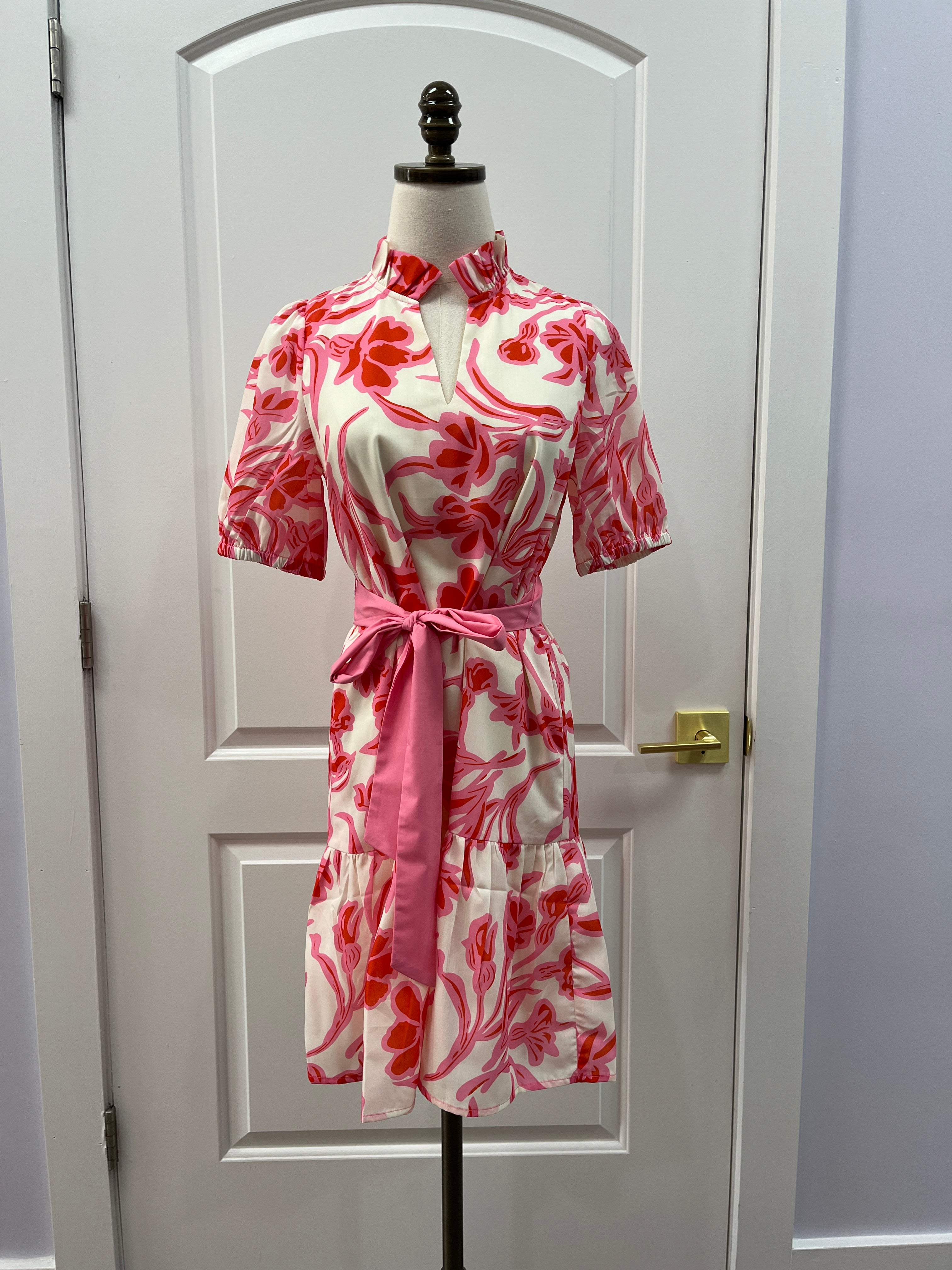 MaleciaDresspuffsleevesrufflemandarincollarlineddresspinkandred