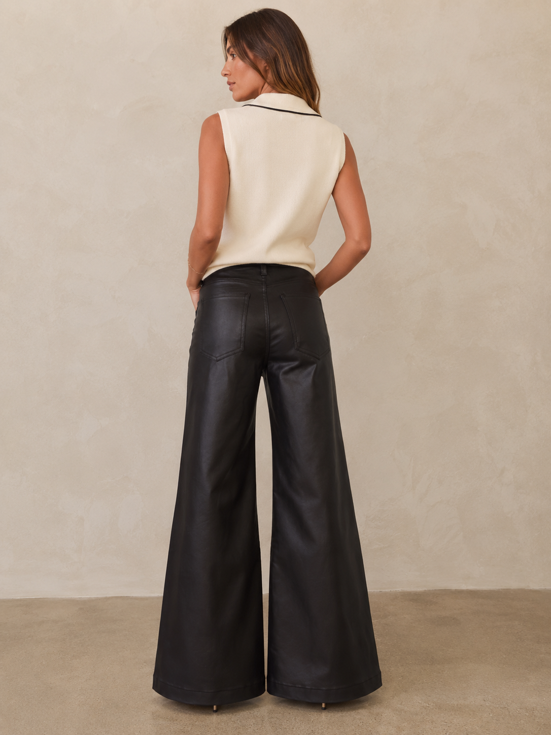Kut from the Kloth c0ated Wide Leg Jean in chocolate, back view style# KG2021MA1L