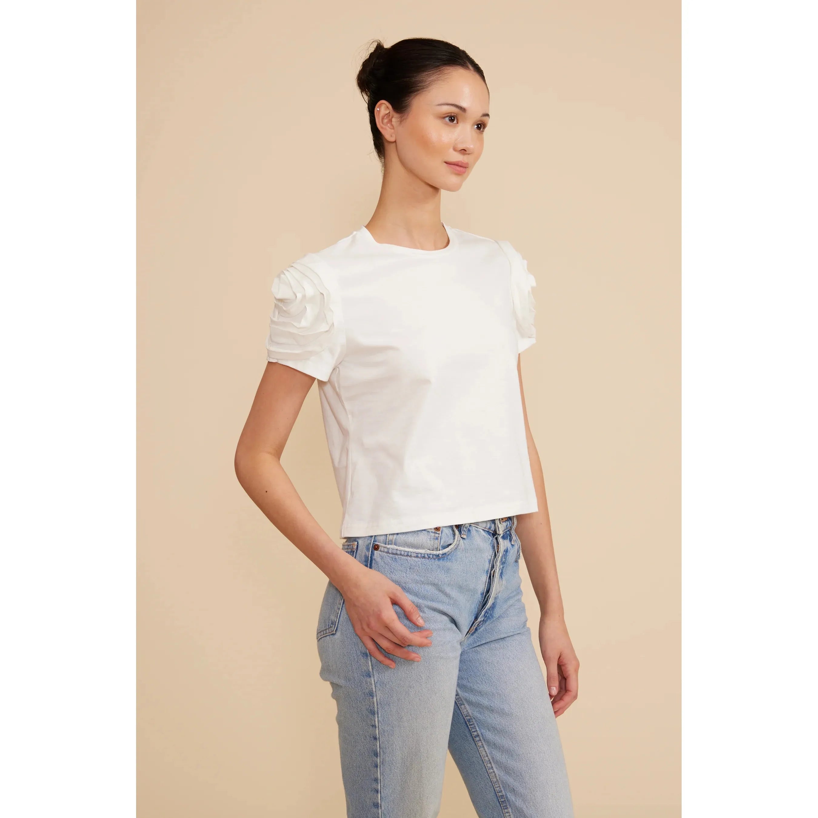lucyparissideviewkyliewhite