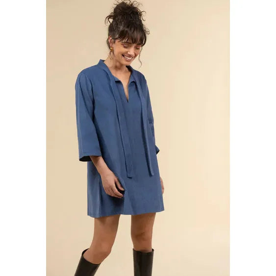 croppedflaredsleevevneckflirtyties
