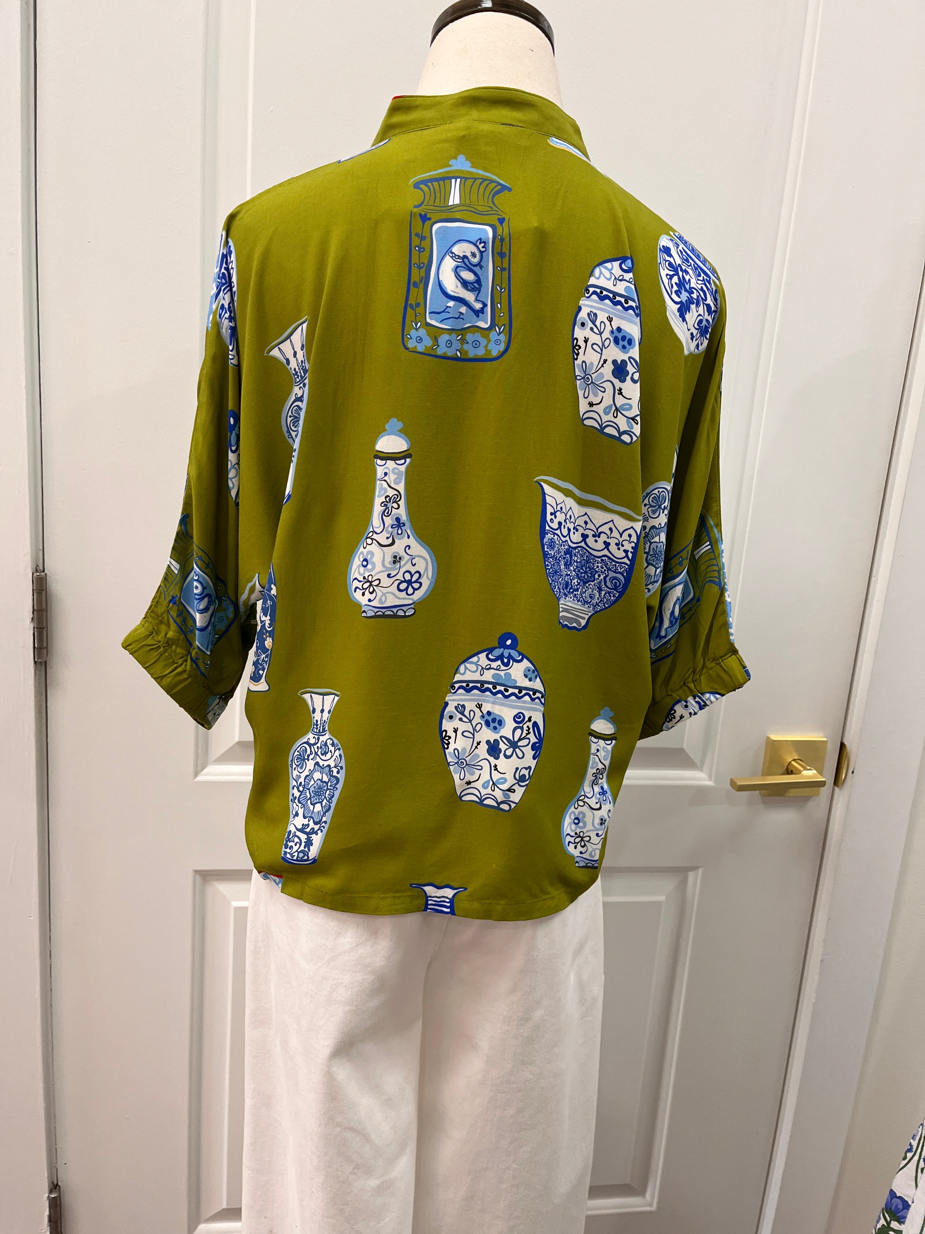 THMLvasebuttonuptopTatumtopFTM3417v
