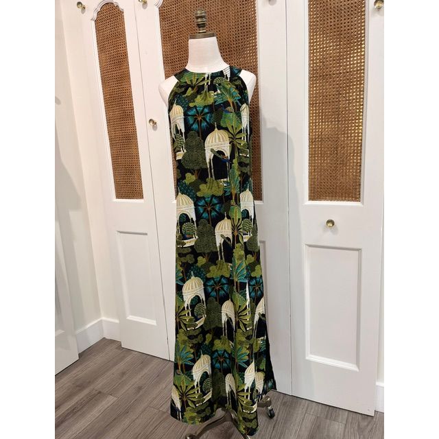 judeconnallyaudracottonvoilepeaockgardenblackmaxidress107852